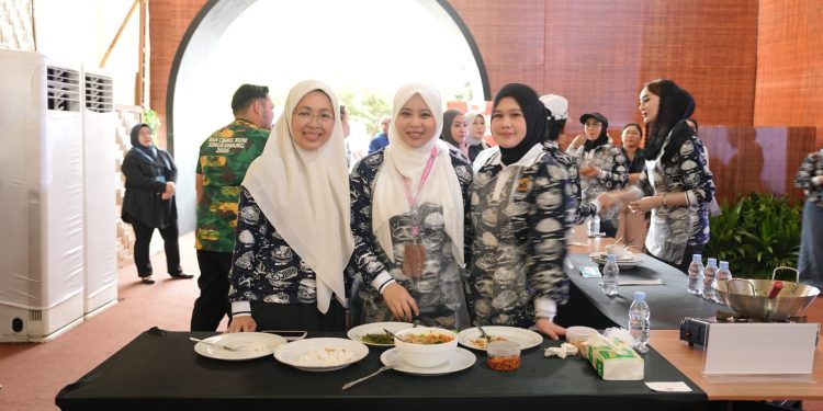 Rangkaian APEKSI XVIII, Wali Kota Makassar Perkuat Kolaborasi Lewat Gerakan Penghijauan