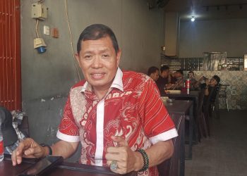 SMKN 10 Makassar: Hemat Biaya, Seragam Lama Diterima
