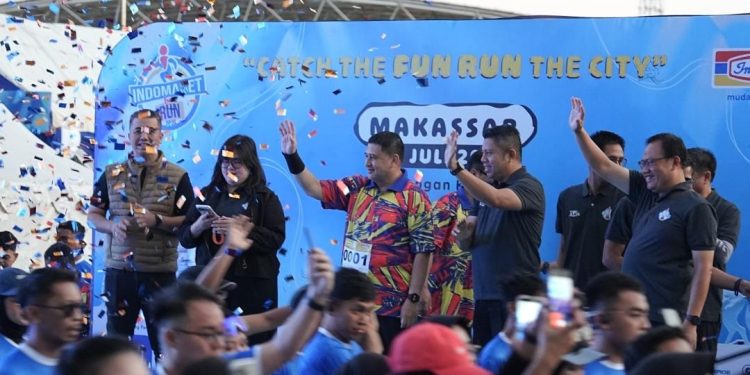 Wali Kota Munafri Lepas Peserta Indomaret Fun Run 2026, Dorong Gaya Hidup Sehat di Makassar