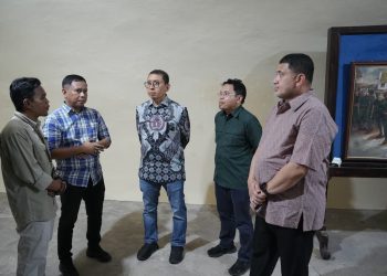 Munafri Dampingi Fadly Zon Tinjau Benteng Rotterdam Persiapan Revitalisasi