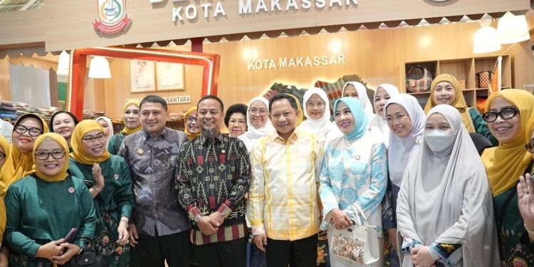 Dekranas & HKG PKK Bawa Berkah: 180 Ribu Pengunjung Serbu Makassar