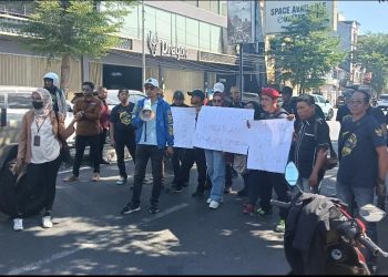 Dugaan Siswa Siluman, Elang Timur Minta Dindik Sulsel Copot kepala SMAN 1