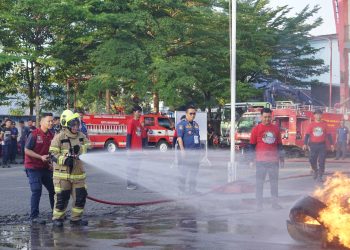 Damkarmat Makassar Luncurkan API BAHARI, Perkuat Kesiapsiagaan Masyarakat Pesisir Pulau