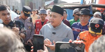 Kebakaran Melanda Tallo! Wali Kota Langsung Turun Tinjau Lokasi & Pastikan Bantuan Tiba