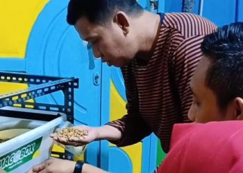 Ketua RT Rappokalling Bagikan Rahasia Sukses Pilah Sampah, Warga Dapat Sembako dari Bank Sampah
