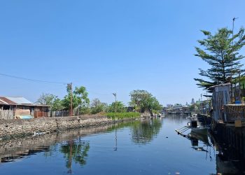 Terungkap! Sampah Menumpuk di Kanal Sumbernya Kebiasaan Warga