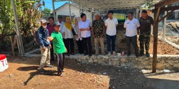 Didampingi Kasi Kebersihan, Camat Biringkanaya Monitoring Pembangunan TPS3R dan Teba Modern di Laikang
