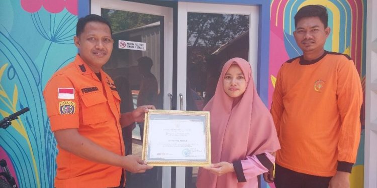 Berkontribusi Penuh di Medan Ekstrem, Daengtisia Rescue Raih Penghargaan Basarnas