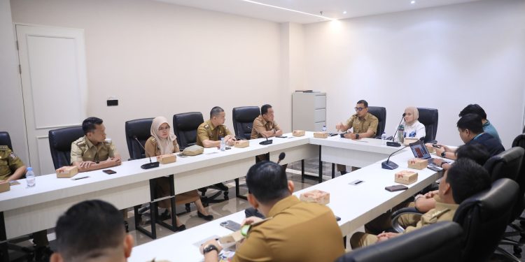 Sampah Tak Boleh Lagi Bertumpuk, Camat-Lurah Makassar Diminta Turun Kontrol Setiap Hari