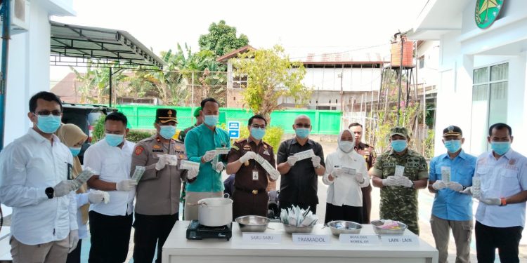 Tertib Administrasi! Polres Palopo Hadiri Pemusnahan Barang Bukti di Kejari Palopo