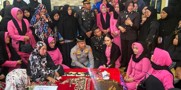 Doa Terbaik! Personel Polres Bulukumba Berpulang, Kapolres dan Seluruh Jajaran Melayat