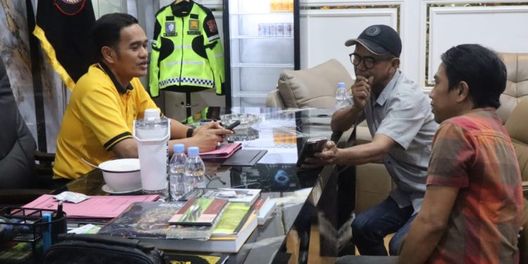 Lebih Dekat dengan Masyarakat! Kapolresta Gowa Bahas Aksi Sosial Bersama Relawan Lingkungan