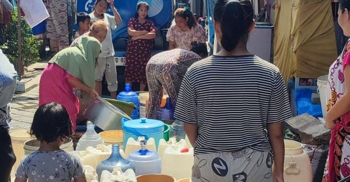 Atasi Kekeringan, Pemkot Makassar Salurkan Air Bersih ke 9 Kecamatan Melalui PDAM