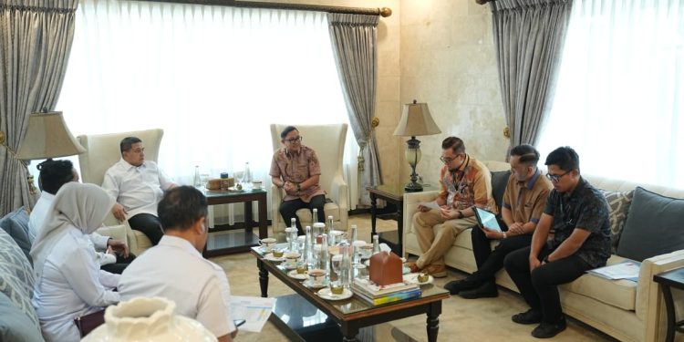 Antrean Solar Masih Terjadi, Pemkot Makassar dan Pertamina Bahas Solusi