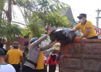 Ciptakan Gowa Bersih! Kapolresta Gowa Pimpin Penanganan Persoalan Sampah
