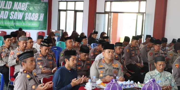 Mendoakan Kemajuan Bangsa! Polres Bulukumba Hadiri Acara di Babul Khaer