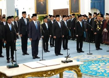 Dudung Abdurrachman Naik Jadi Menko Polkam, Listyo Sigit Ambil Alih KSP
