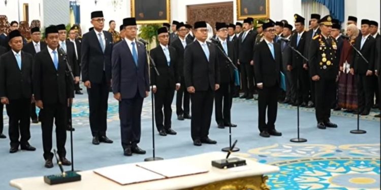 Dudung Abdurrachman Naik Jadi Menko Polkam, Listyo Sigit Ambil Alih KSP