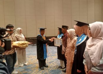 Wisuda XXIV STIMI YAPMI Makassar: 104 Sarjana Lulus, Prodi S2 Manajemen Resmi Dibuka