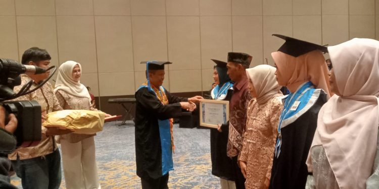 Wisuda XXIV STIMI YAPMI Makassar: 104 Sarjana Lulus, Prodi S2 Manajemen Resmi Dibuka