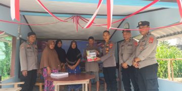 Wara Utara Lebih Aman, Polres Palopo Bantu Perlengkapan Jaga Pos ke Dua Kelurahan
