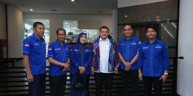 Setelah Mundur dari Golkar, Munafri “Appi” Resmi Jadi Kader Partai Demokrat