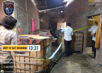 Polres Bulukumba Bongkar Penimbunan BBM Bersubsidi di Rumah Kosong, 1.900 Liter Bio Solar Diamankan