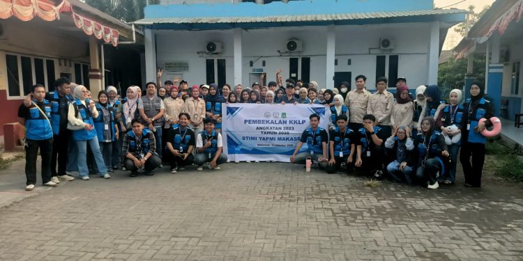 STIM YAPMI Makassar Lepas 67 Mahasiswa KKN ke Sidrap, Luncurkan Aplikasi Gerai BUMDes