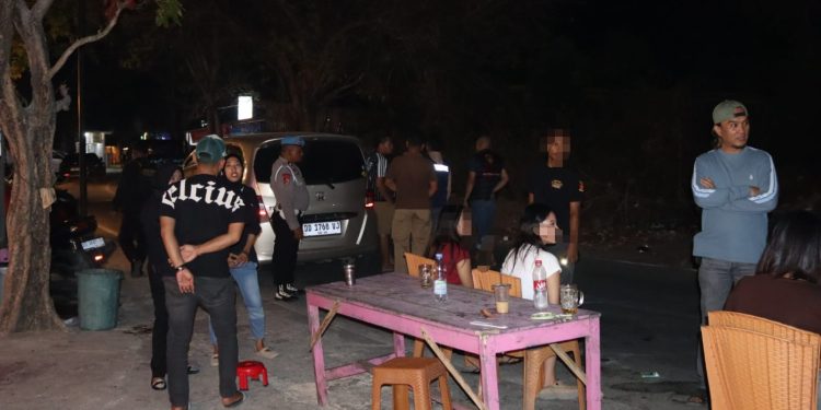 Polres Bulukumba Gelar Operasi KRYD di Pantai Bira, Temukan Satu Bilah Badik