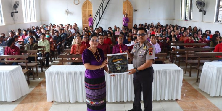 Lewat Minggu Kasih, Wakapolres Palopo Ajak Orang Tua Pantau dan Lindungi Pemuda dari Tawuran