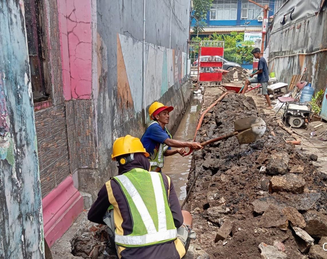 Tanggapi Aspirasi Warga, Pemkot Makassar Benahi Saluran Drainase di Pongtiku